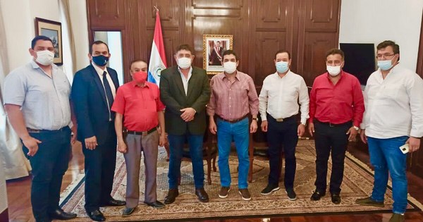 La Nación / Vicepresidente destacó reunión con camioneros