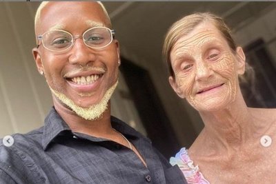 ¿Por amor o dinero? Él tiene 24 ella 61, se comprometieron y causan furor en Tiktok y Onlyfans