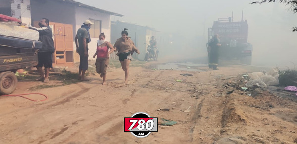 Incendio afecta varias viviendas en el Bañado Norte - Megacadena — Últimas Noticias de Paraguay