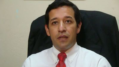 Procesan a un policía por posesión de droga