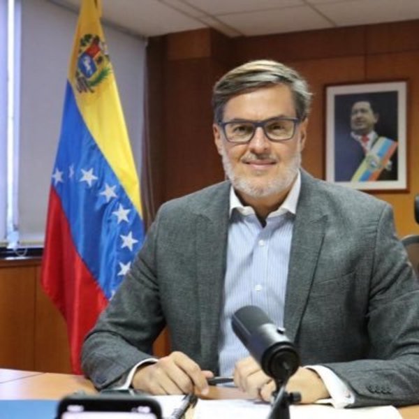 Maduro designa como nuevo canciller de Venezuela a Félix Plasencia | .::Agencia IP::.