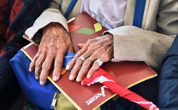 Colonos de Ytakyry acceden a títulos de propiedad y ahora tramitan viviendas sociales