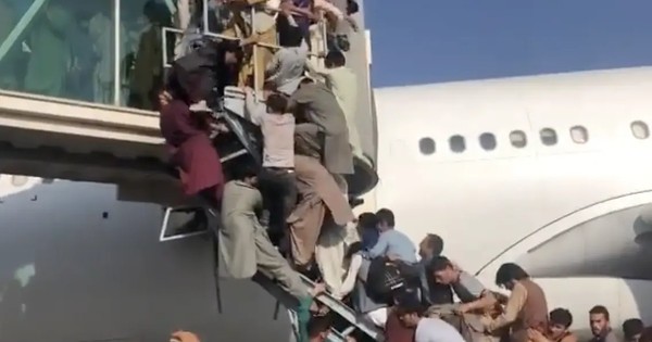 La Nación / EEUU evacuó a unas 7.000 personas de Afganistán desde el 14 de agosto
