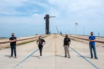 Netflix transmitirá “casi en tiempo real” la misión de SpaceX que llevará civiles al espacio