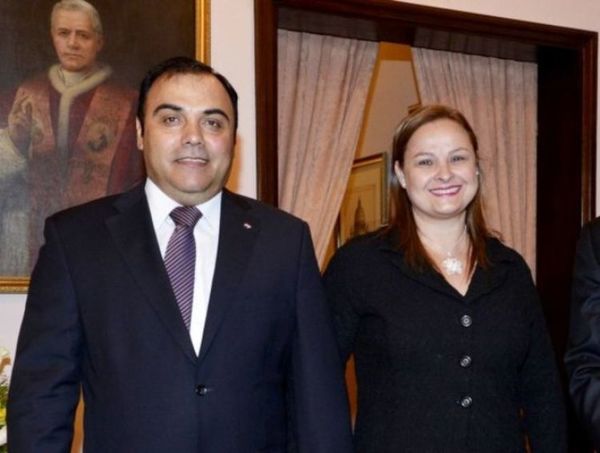 Ex fiscal general enfrentará juicio por presunto enriquecimiento ilícito