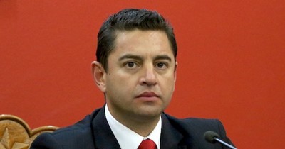 La Nación / Alliana pide a colorados no tranzar con desestabilizadores del Gobierno