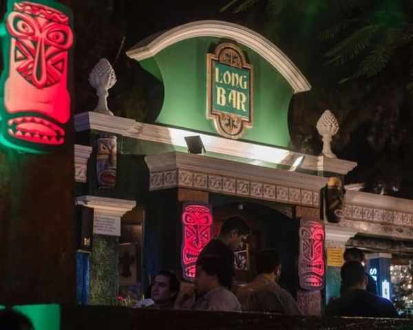 No pagan y juntan ratas: Long Bar se tiene que ir