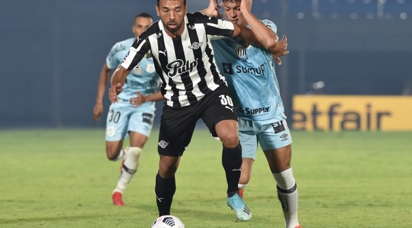 Libertad clasifica en la Copa y apunta sus pasos a Montevideo