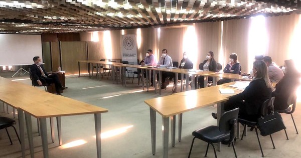 La Nación / Sistema financiero se convirtió en muro preventivo ante riesgo