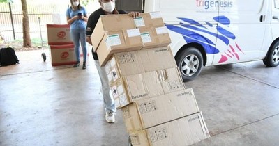 La Nación / Itaipú entregó equipos médicos en Alto Paraná