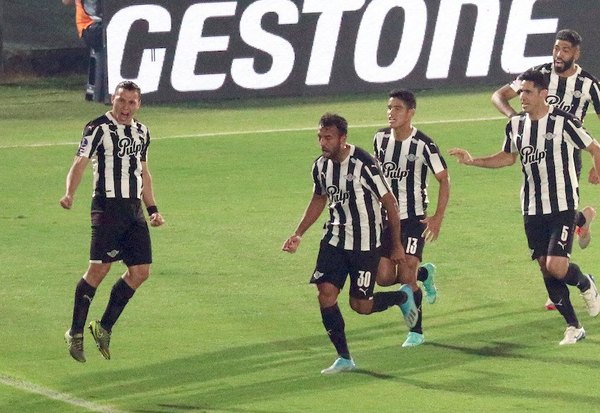 Crónica / ¡ENTRE LOS CUATRO MEJORES!