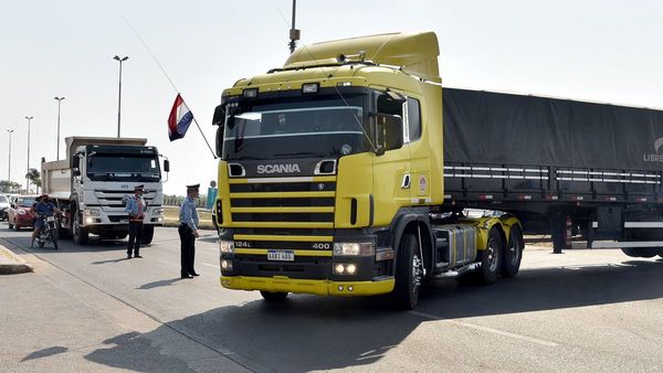 Humo blanco: Al fin hubo acuerdo y los camioneros levantaron el paro