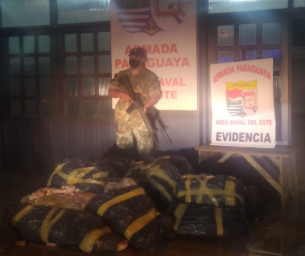 Incautan más de 500 kilos de pollos de contrabando en Tres Fronteras