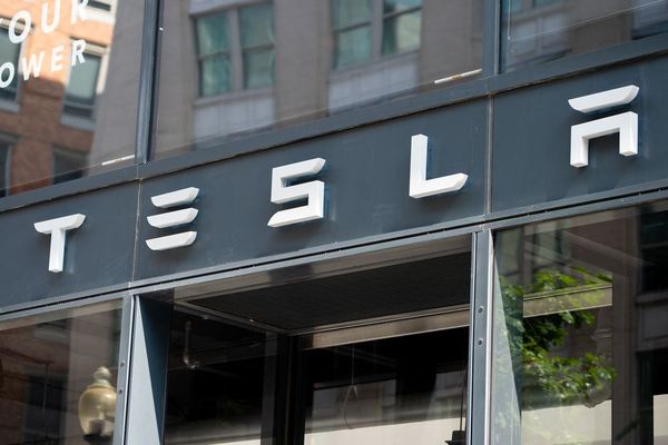Tesla trabaja en un Robot humanoide, adelanta Elon Musk