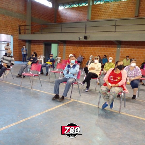Lambaré quedó momentáneamente sin vacunas - Megacadena — Últimas Noticias de Paraguay