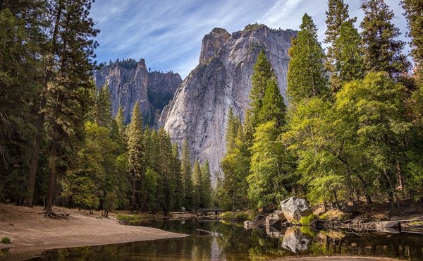 Investigan misteriosa muerte una familia en Parque Yosemite de California