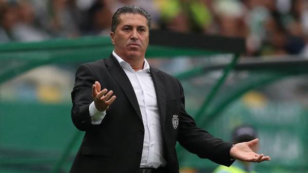 José Peseiro presentó su renuncia al frente de la Vinotinto
