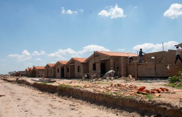 MUVH informa que 4.100 viviendas están en construcción  - Nacionales - ABC Color