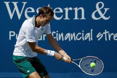 Medvedev arrolla a español Carreño y se mete en semis de Cincinnati - Tenis - ABC Color