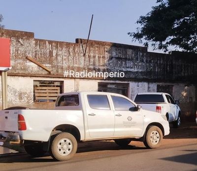 Allanan vivienda en búsqueda de presunto feminicida