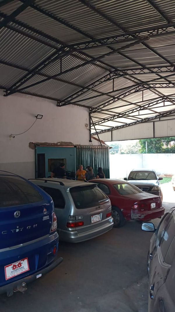 Asesinan a puñaladas a propietario de taller mecánico en San Lorenzo - Nacionales - ABC Color