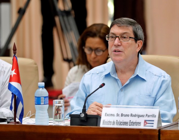Cuba afirma que el veto de IATA a su aerolínea es un efecto del embargo de EE.UU. - MarketData