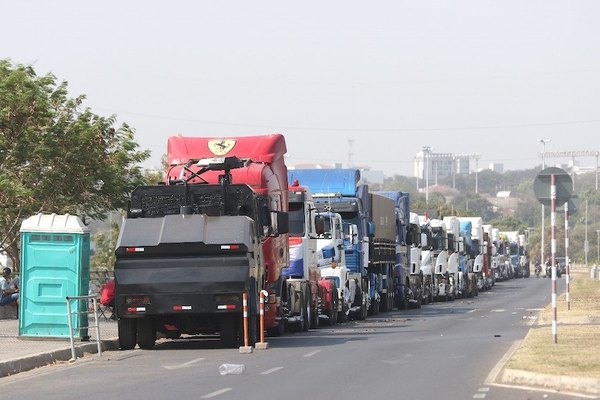 Crónica / Fletes: les van a parar el carro a los ñembóta