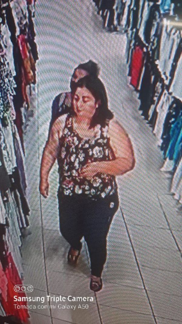 Detienen a “bolsonera” tras intentar robar en el mismo sitio y ya cuenta con 26 antecedentes - Nacionales - ABC Color