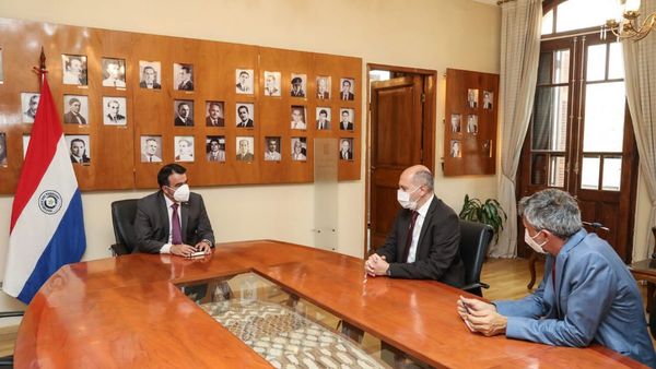 Embajador de la UE se despidió de las autoridades de Hacienda