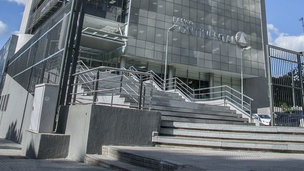 Continental apoya a colegio técnico