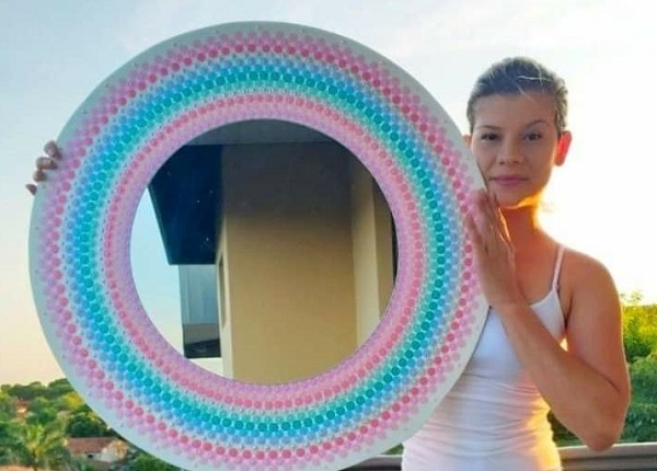 Fallece joven artista que vendía sus obras para costear su tratamiento contra el cáncer