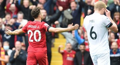 Liverpool derrota a Burnley y tiene un arranque perfecto en la Premier