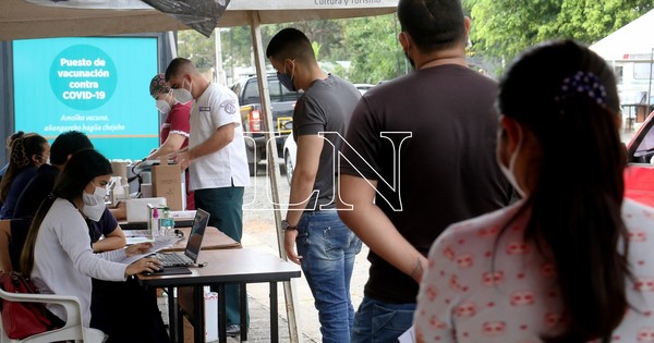 La Nación / Los vacunatorios estarán cerrados este fin de semana
