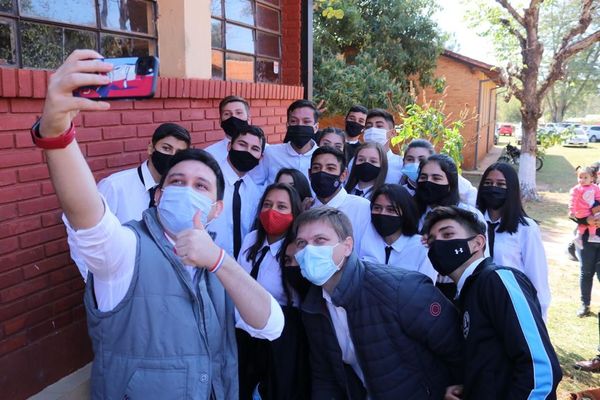 Ministro de la Juventud cumple 50 días en el cargo con importantes proyectos en marcha - El Trueno