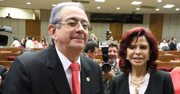 La Nación / Por primera vez una mujer es electa vicedecana en la Facultad de Derecho, UNA