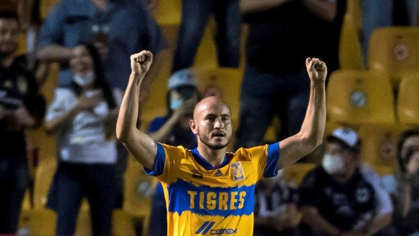 Carlos González se hizo sentir en la goleada de Tigres
