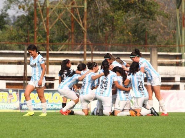 Triunfo de Guaireña en el "Parque" - APF