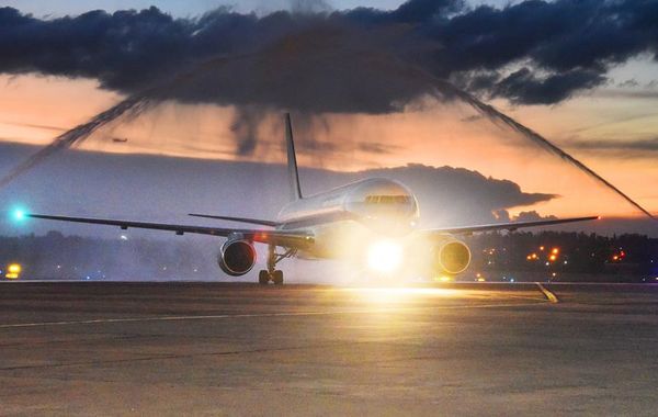 La aerolínea Eastern suspendió sus vuelos directos Asunción-Miami - Nacionales - ABC Color