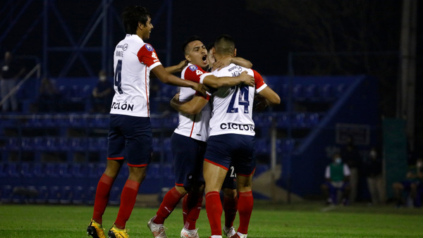 Cerro Porteño lo da vuelta y festeja en Villa Elisa
