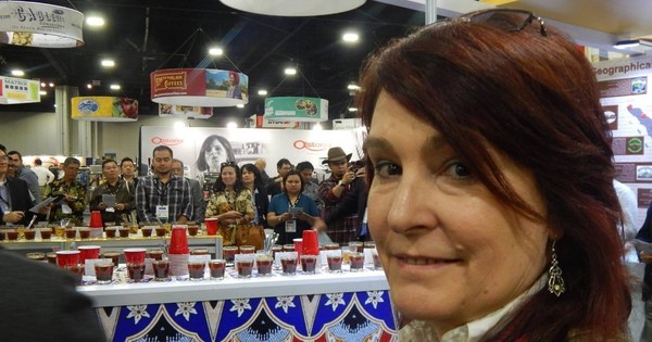La Nación / Cuando Analía Álvarez es la voz del café