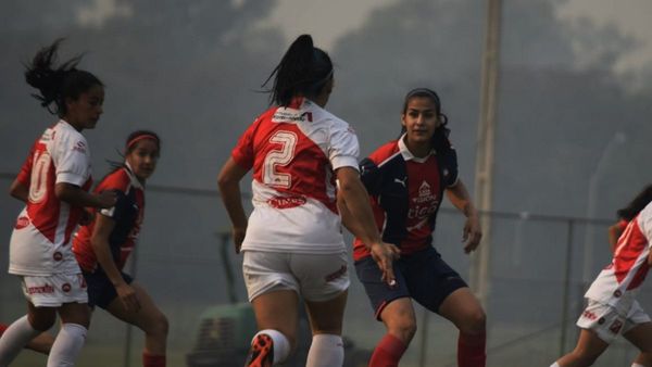 Las ciclónicas siguen en racha en el femenino