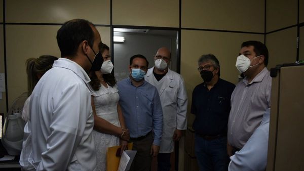 Hospital Pediátrico de Encarnación recibe lote de medicamentos