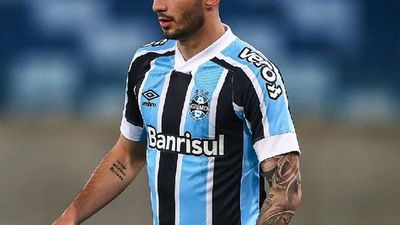 Con Villa, el Gremio gana