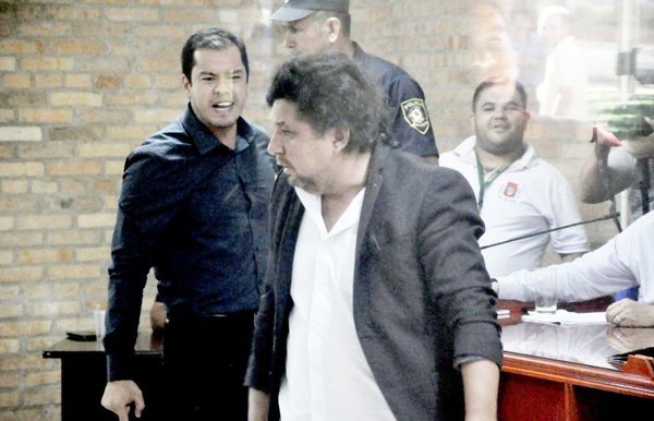 Denuncian al intendente Prieto por ESTAFA, LESION de CONFIANZA y otros DELITOS
