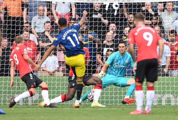 Greenwood y De Gea evitan la derrota del Manchester United - Fútbol Internacional - ABC Color