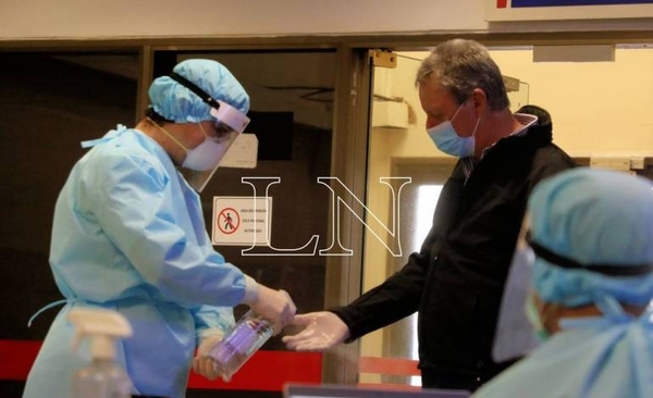 Diario HOY | Ya rige nuevo protocolo sanitario para viajeros que ingresan al país