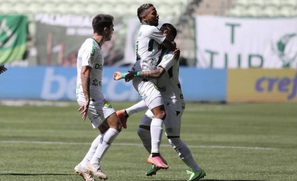 Diario HOY | Palmeiras tropieza con el Cuiabá y hace más líder al Atlético Mineiro