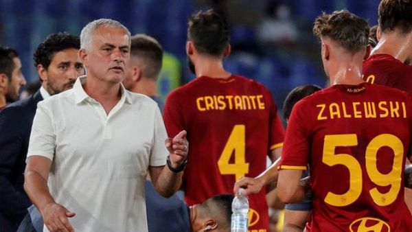 La Roma de Mourinho arranca la Serie A con el pie derecho