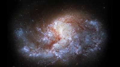 El telescopio Hubble capta una galaxia espiral “luminosa como una joya” | Ñanduti