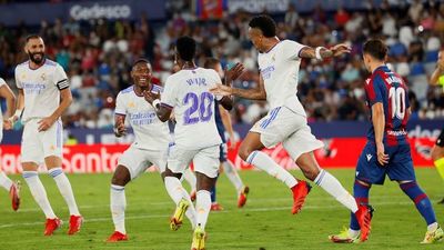 Real Madrid rescata un empate ante el Levante